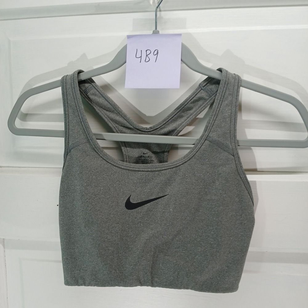 Nike Dri-FIT Sports Bra Gray Racerback Athletic Workout Gym‎ Activewear Womens